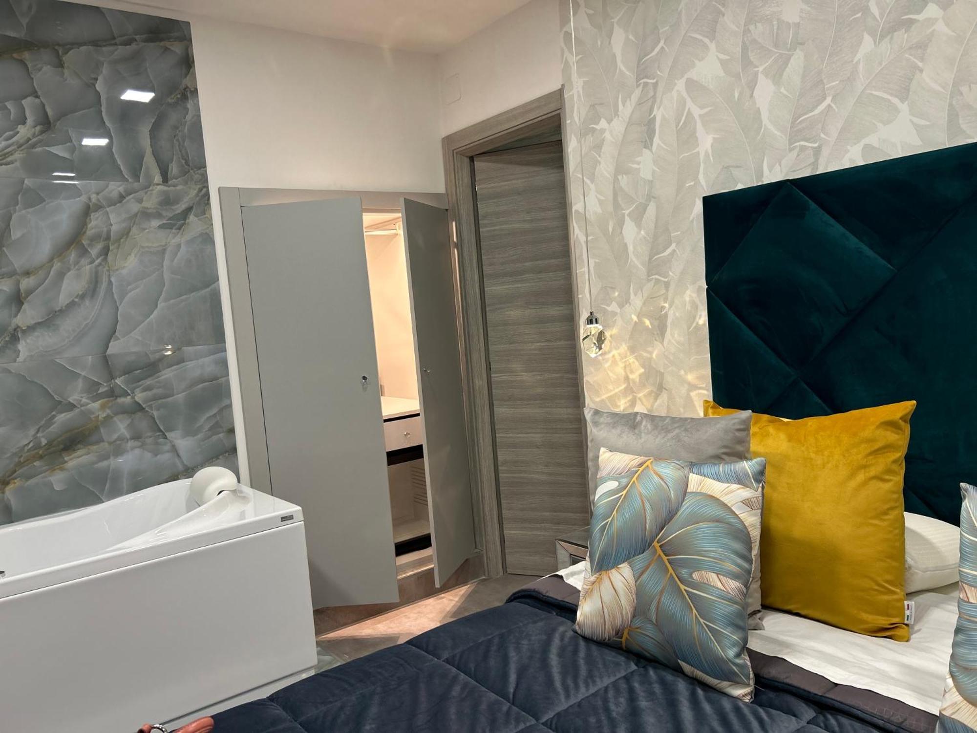 C3 Luxury Bed and Breakfast Napoli Eksteriør billede